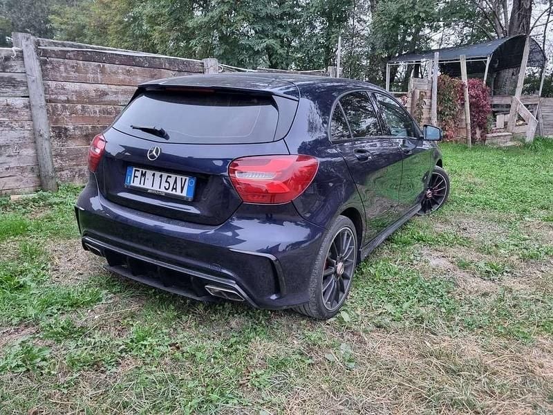 Usata Mercedes A180 122 CV (89 kW) 2017 Berlina