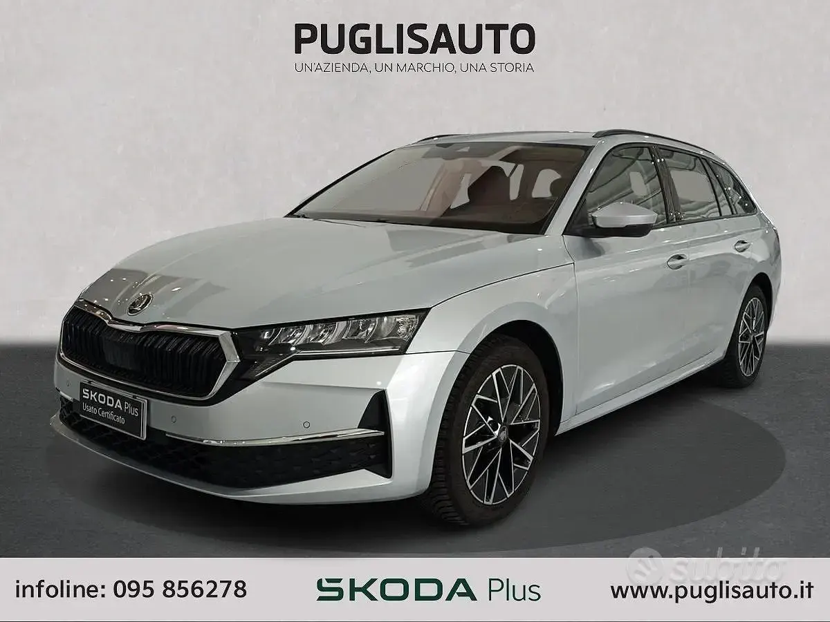 Usata Skoda Octavia Executive 150 CV (110 kW) 2025 Grigio Station wagon