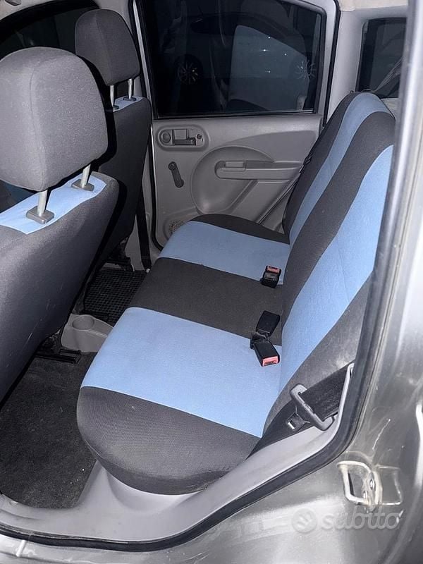 Usata Fiat Panda 54 CV (39 kW) 2005 Grigio Utilitaria