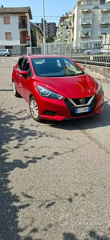 Usata Nissan Micra 71 CV (52 kW) 2018 Rosso Utilitaria