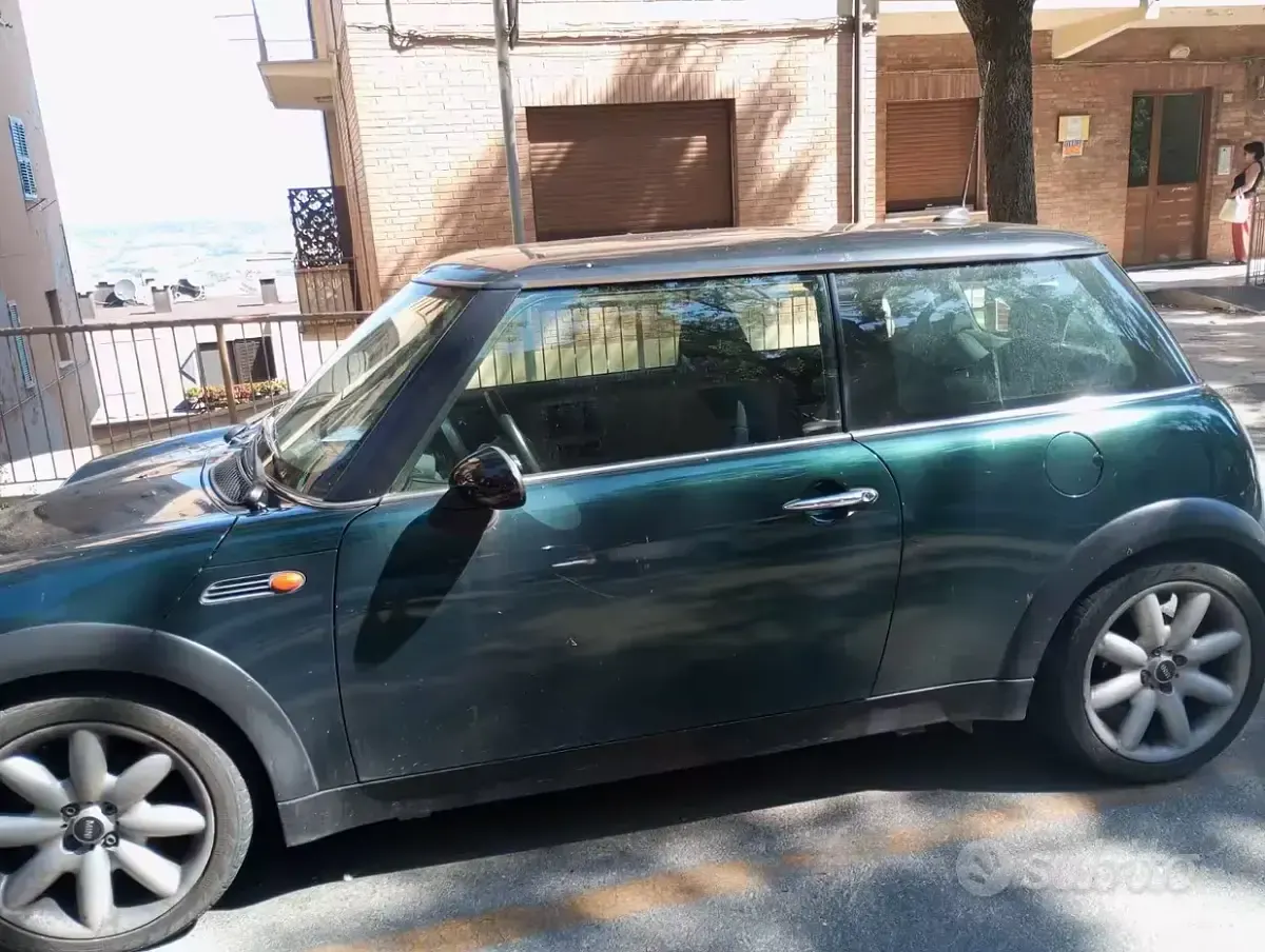 Usata Mini ONE 90 CV (66 kW) 2005 Verde Utilitaria