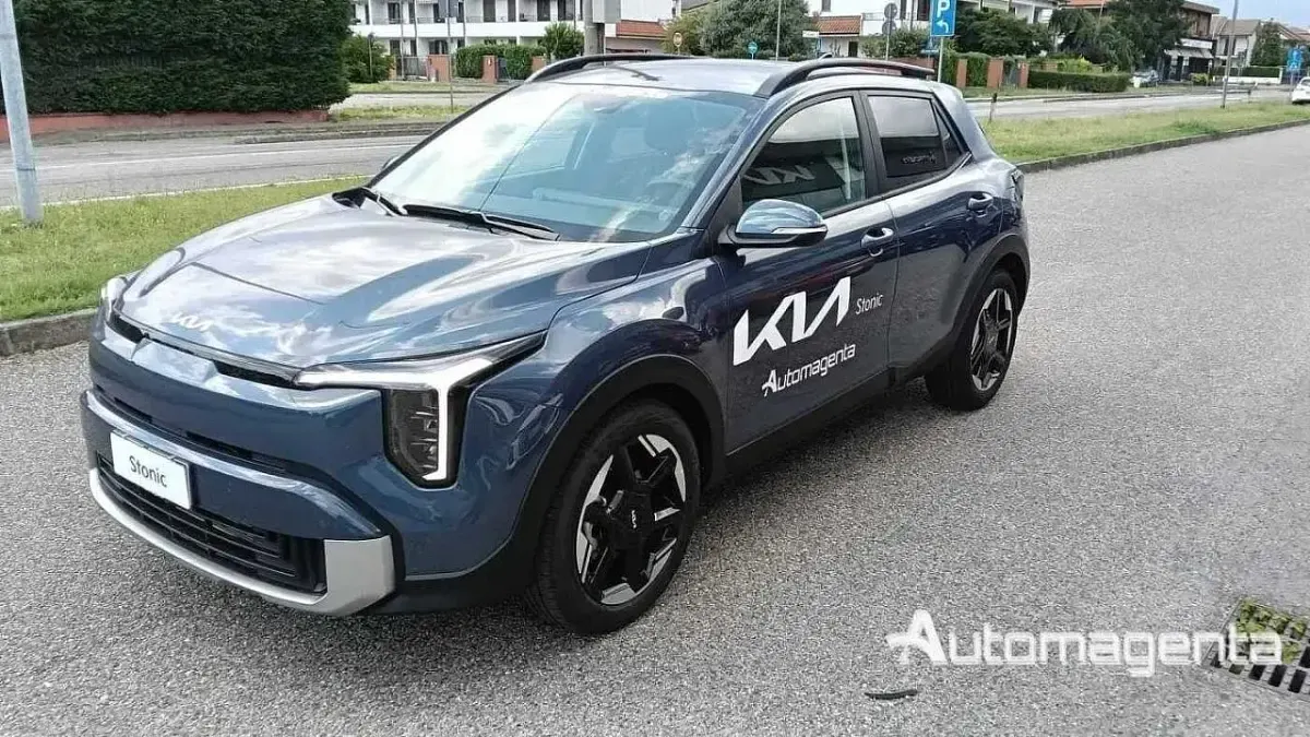 Nuova Kia Stonic Launch Edition 115 CV (84 kW) 2025 Blu SUV