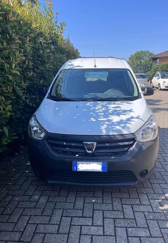 Usata Dacia Pick up 90 CV (66 kW) 2018 Bianco Pick-up