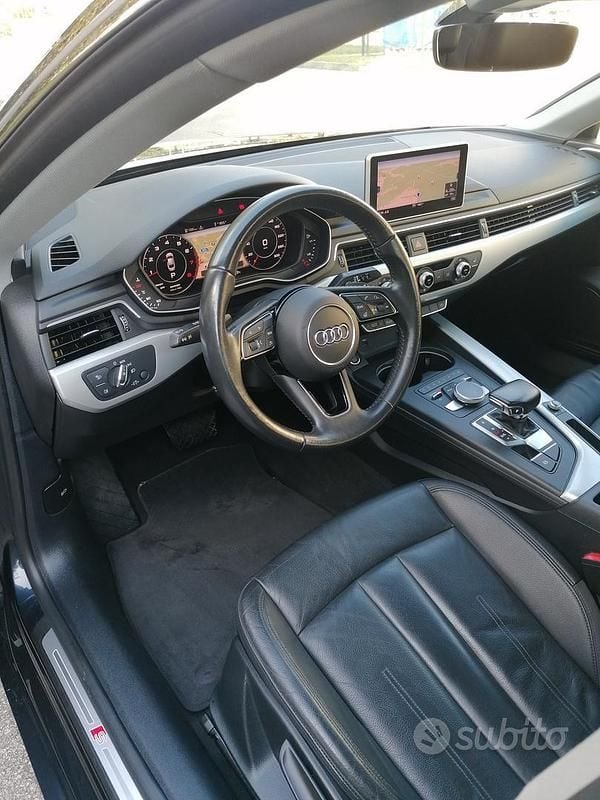 Blu Usata 2018 Audi A5 Sportback Sport Due volumi | 18.000 € - Immagine 1/4