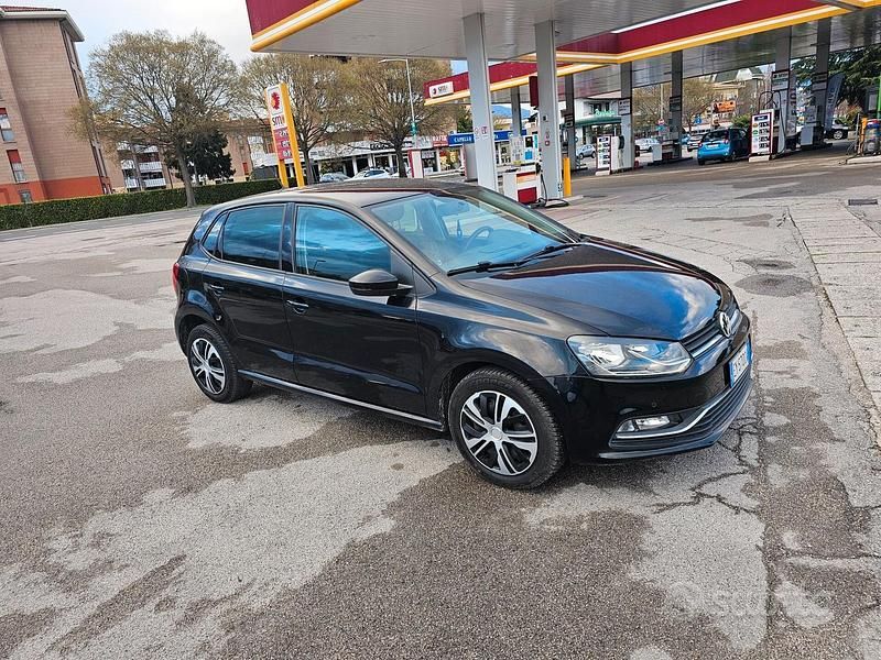 Usata VW Polo Comfortline 90 CV (66 kW) 2015 Nero Berlina