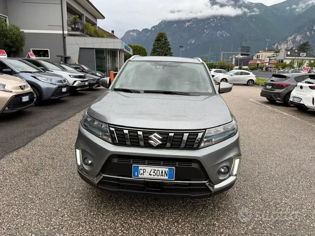 Second-hand Suzuki Vitara Cool 129 CP (94 kW) 2023 Gri SUV