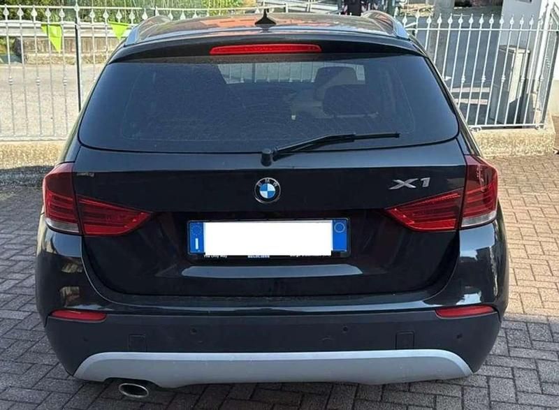 Usata BMW X1 177 CV (130 kW) 2010 Nero SUV