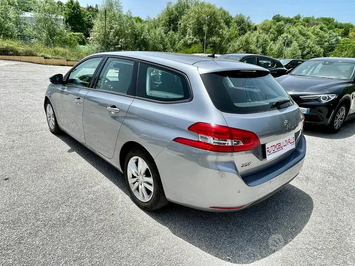 Usata Peugeot 308 SW 120 CV (88 kW) 2016 Grigio Station wagon