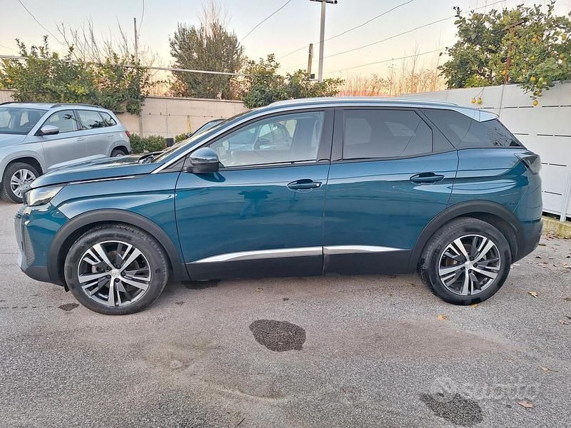 Usata Peugeot 3008 Allure 131 CV (96 kW) 2021 Blu/azzurro SUV