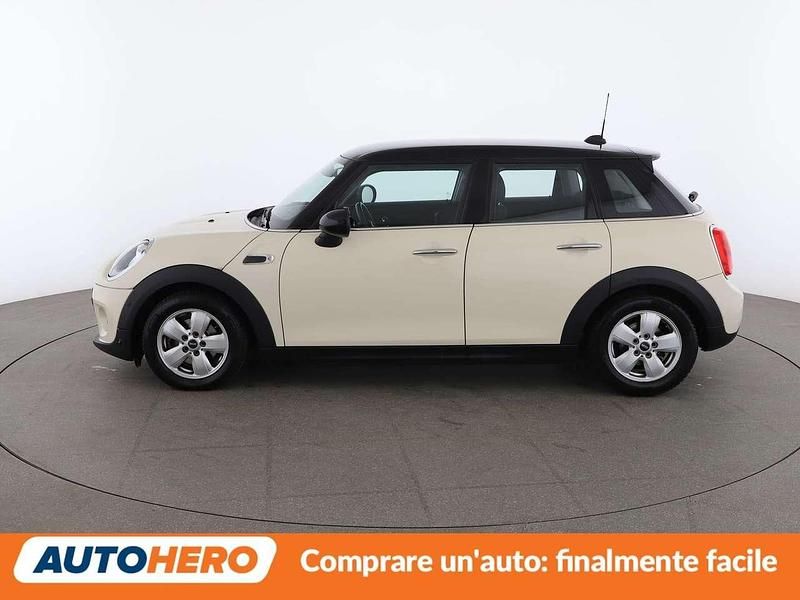 Begagnad Mini Cooper D 116 HK (85 kW) 2016 Beige Halvkombi