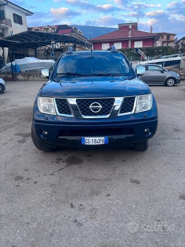 Usata Nissan Navara 171 CV (125 kW) 2008 Blu Pick-up