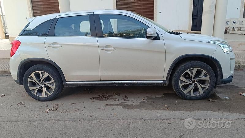 Usata Citroën C4 Aircross 150 CV (110 kW) 2012 Bianco SUV