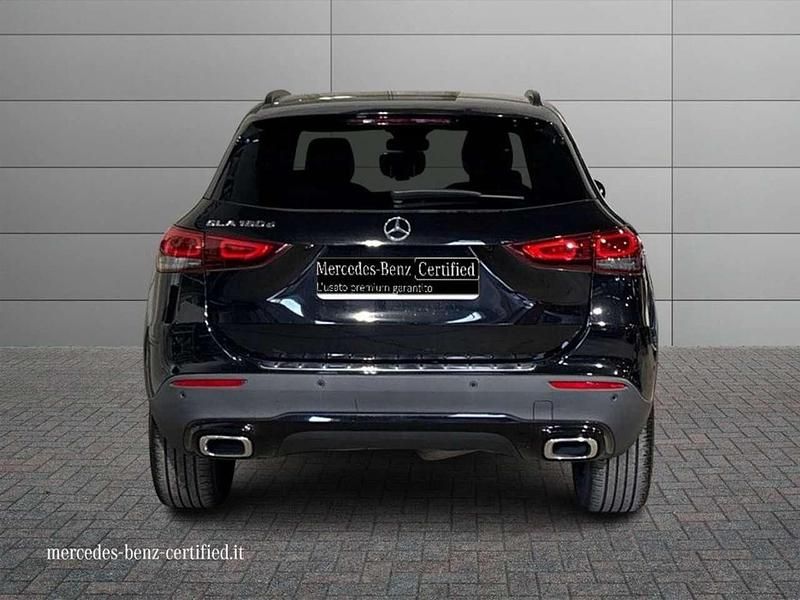 Usata Mercedes GLA180 116 CV (85 kW) 2022 Nero cosmo SUV