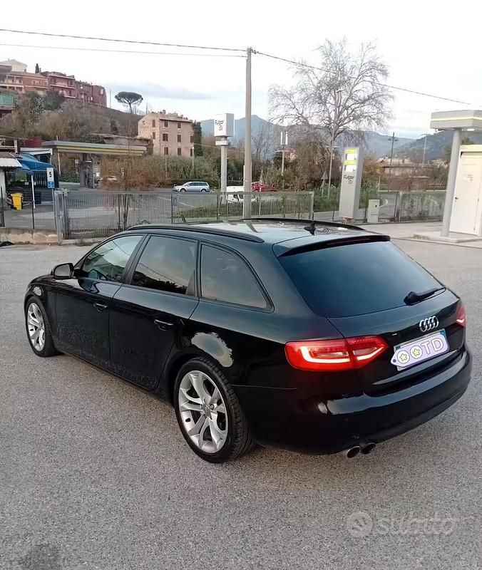 Usata Audi A4 120 CV (88 kW) 2014 Nero Station wagon