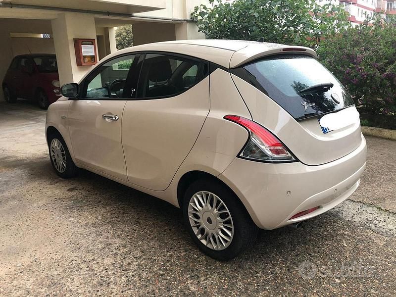 Usata Lancia Ypsilon Gold 2017 Utilitaria