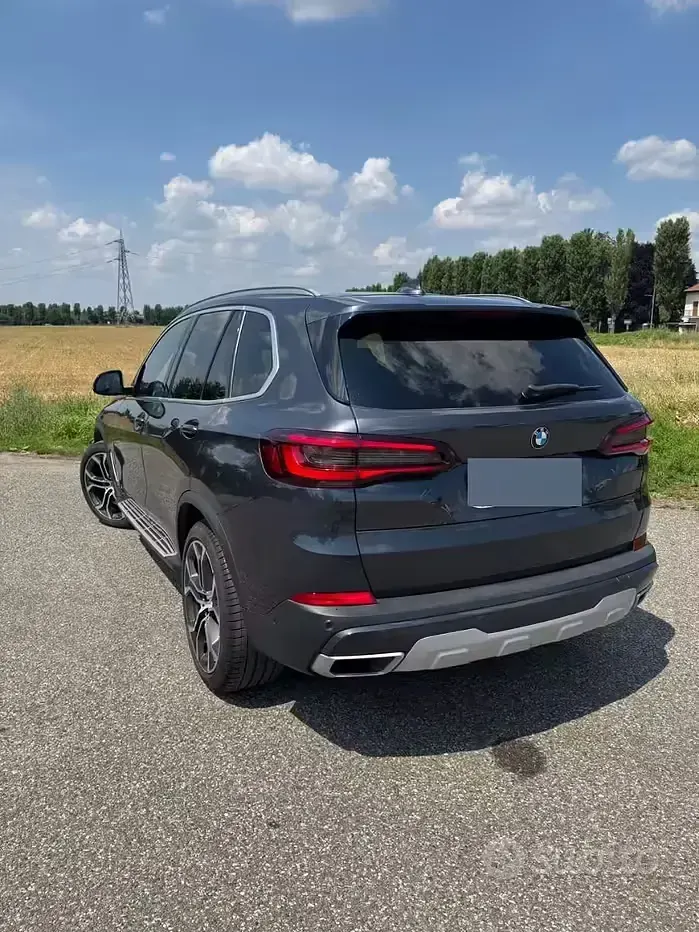 Usata BMW X5 xLine 231 CV (169 kW) 2021 Grigio SUV