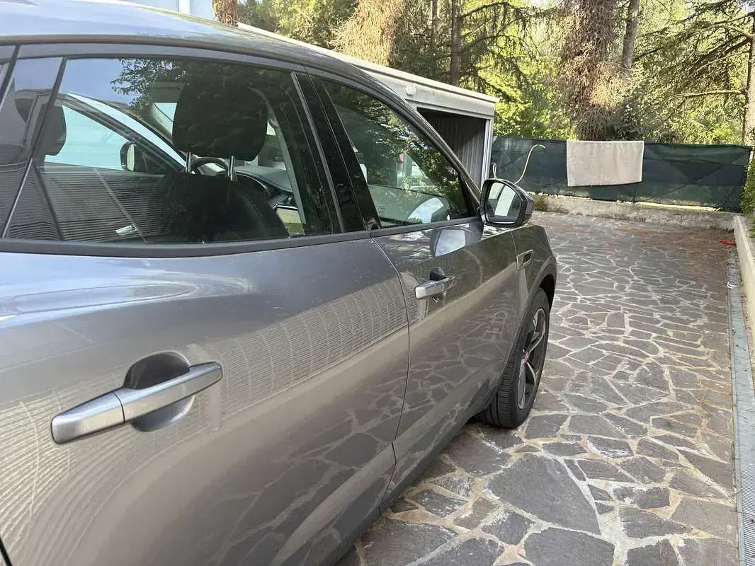 Usata Jaguar E-Pace 163 CV (119 kW) 2022 SUV