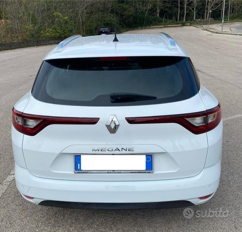 Usata Renault Mégane GrandTour 115 CV (84 kW) 2017 Bianco Station wagon