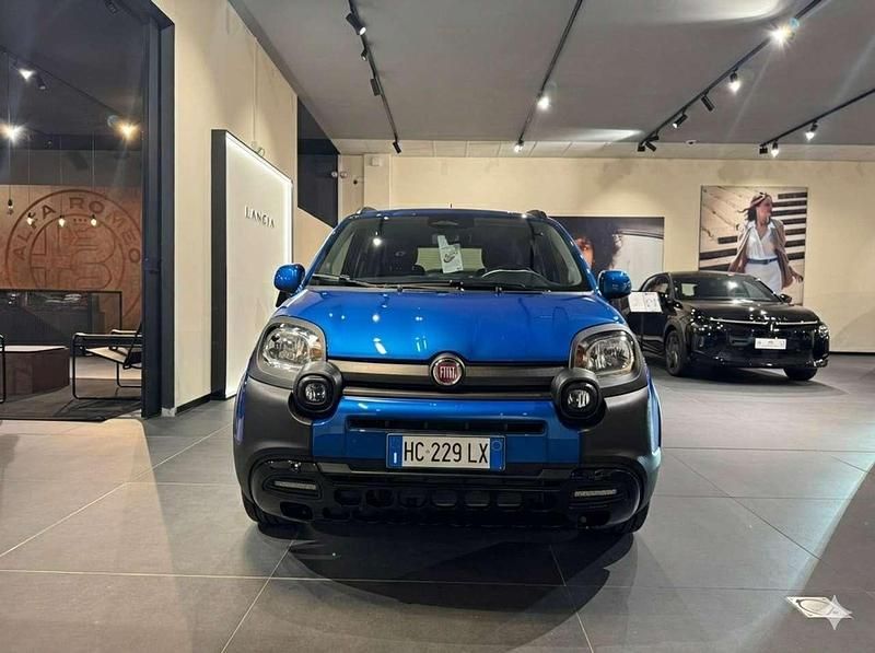 Nuova Fiat Panda Cross Cross 71 CV (52 kW) 2026 Blu Utilitaria
