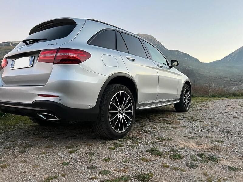 Usata Mercedes GLC250 Premium 204 CV (150 kW) 2019 Grigio SUV