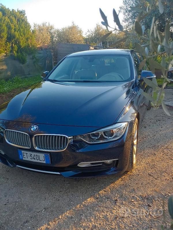 Usata BMW 320 2013 Blu Station wagon