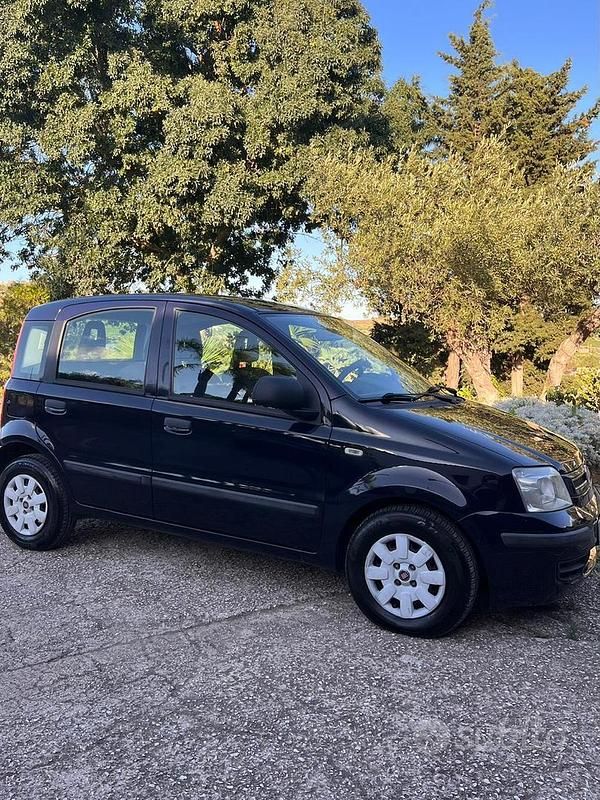 Usata Fiat Panda 69 CV (50 kW) 2012 Blu Utilitaria