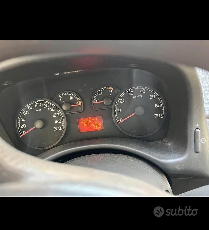 Usata Fiat Punto 2005 Bianco Utilitaria