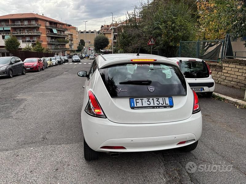 Usata Lancia Ypsilon 2018 Bianco Utilitaria