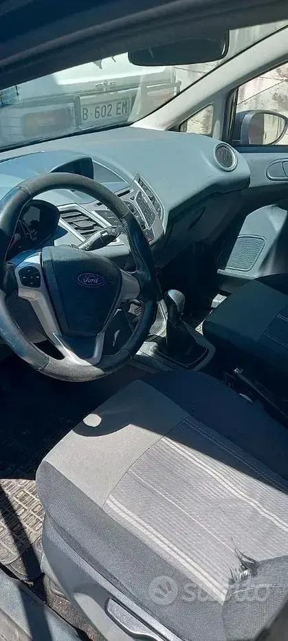 Usata Ford Fiesta 2010 Nero Utilitaria