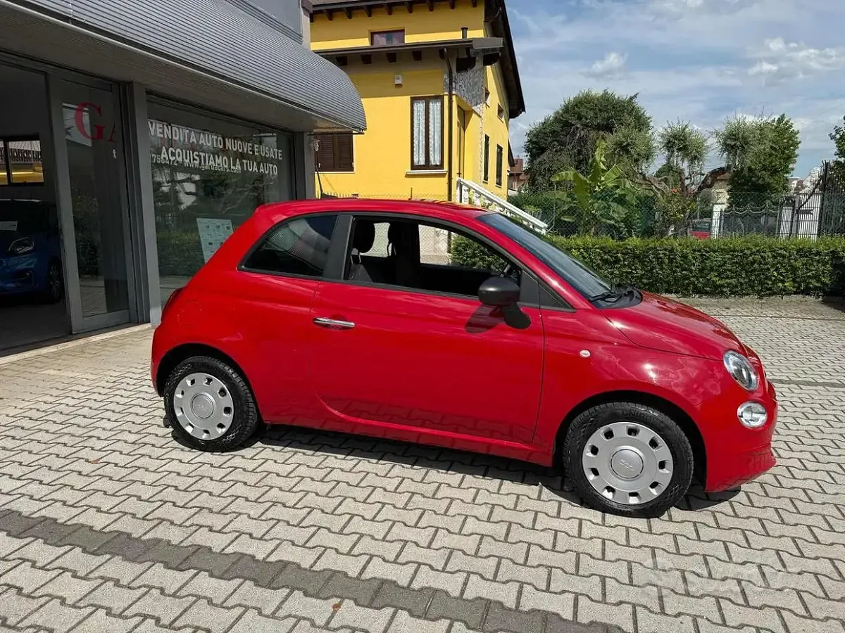Usata Fiat 500 69 CV (50 kW) 2023 Rosso Utilitaria
