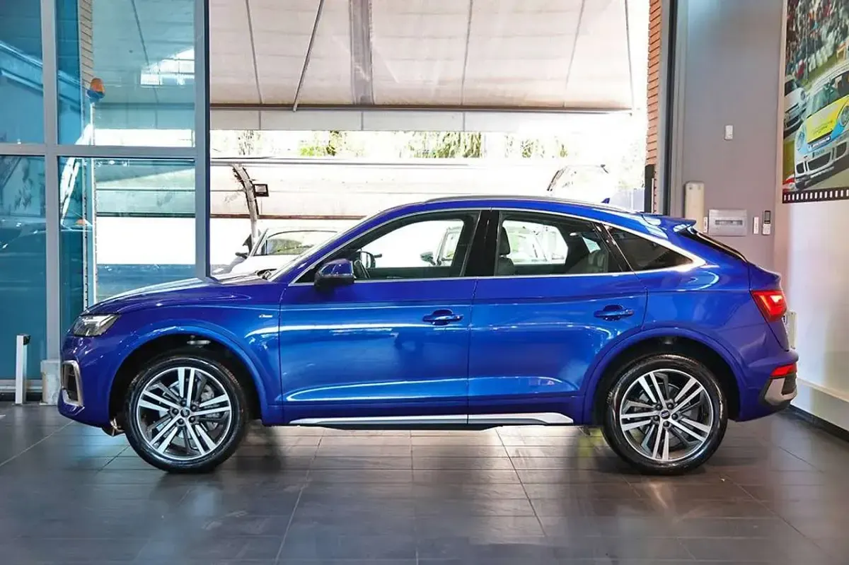 Usata Audi Q5 Sportback S-line plus 204 CV (150 kW) 2023 Blu/azzurro SUV