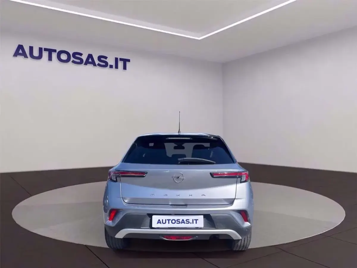Usata Opel Mokka Elegance 101 CV (74 kW) 2021 Grigio SUV