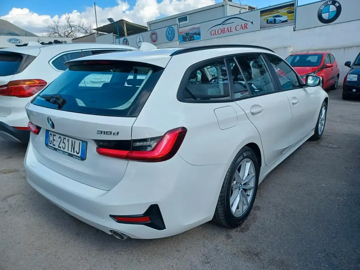 Usata BMW 318 149 CV (109 kW) 2021 Bianco Station wagon