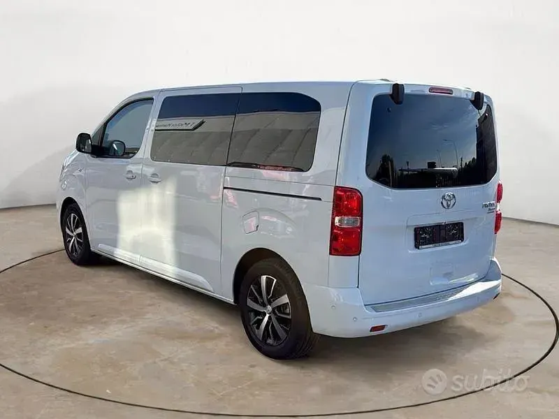 Nuova Toyota Proace Verso Executive 150 CV (110 kW) 2026 Bianco Station wagon