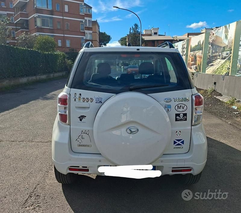 Usata Daihatsu Terios SHO 2010 Bianco SUV