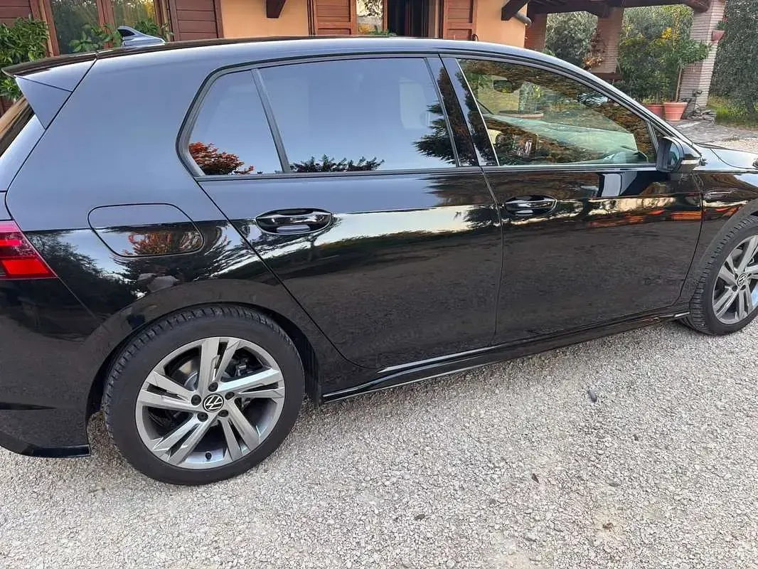 Usata VW Golf VIII R-line 150 CV (110 kW) 2024 Berlina
