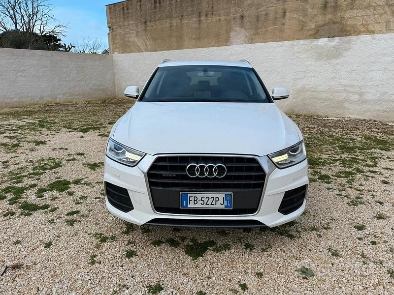 Bianco Usata 2016 Audi Q3 Advanced Plus SUV | 18.500 € (Buon prezzo) - Immagine 1/4