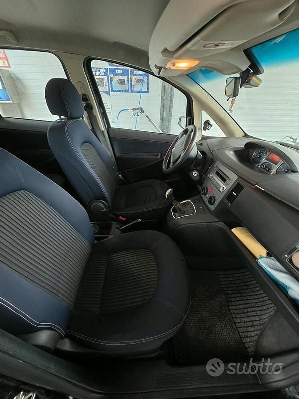 Usata Lancia Musa 95 CV (69 kW) 2008 Nero Monovolume