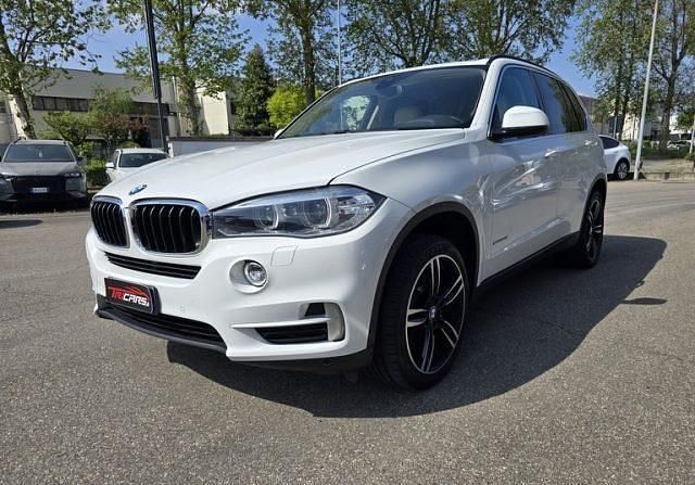 Begagnad BMW X5 Efficient Dynamics 258 HK (189 kW) 2013 Vit SUV