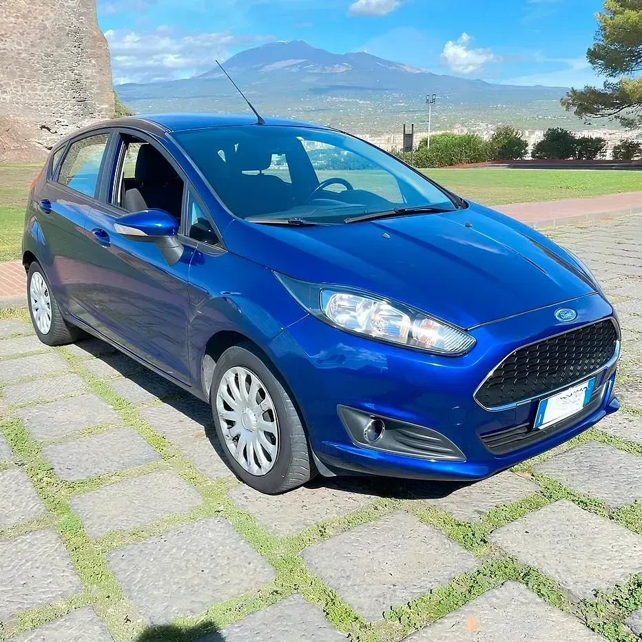 Usata Ford Fiesta 75 CV (55 kW) 2016 Blu Utilitaria
