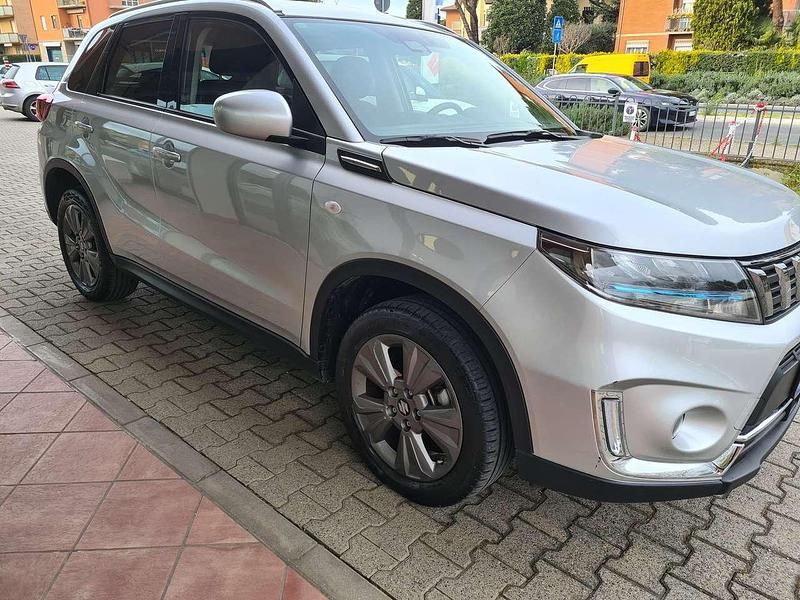 Usata Suzuki Vitara Cool 129 CV (94 kW) 2024 Argento SUV