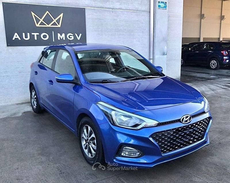Usata Hyundai i20 75 CV (55 kW) 2020 Blu/azzurro Utilitaria