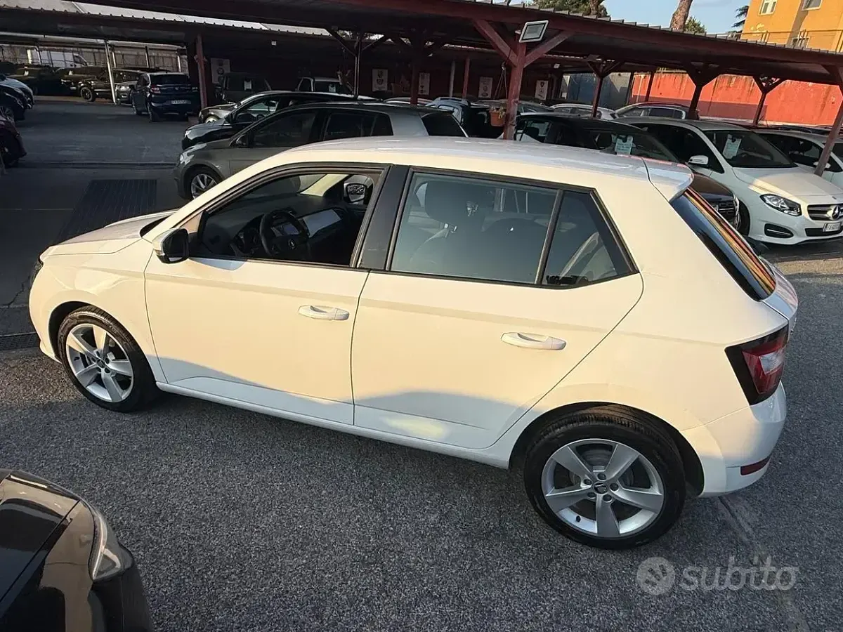 Usata Skoda Fabia Design Edition 95 CV (69 kW) 2019 Bianco Utilitaria