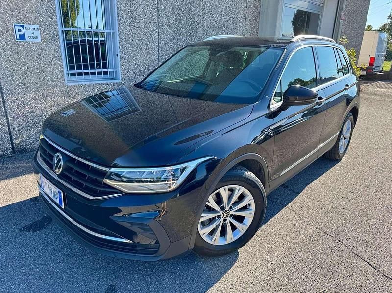Usata VW Tiguan Life 150 CV (110 kW) 2021 Nero SUV