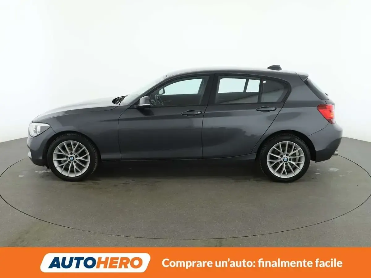 Begagnad BMW 118 143 HK (105 kW) 2015 Grå Halvkombi