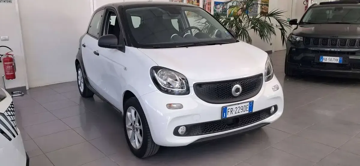Usata Smart ForFour Passion 71 CV (52 kW) 2018 Bianco Utilitaria
