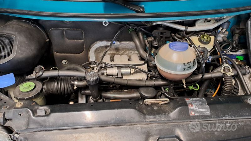 Usata VW Caravelle 1996 Verde Monovolume