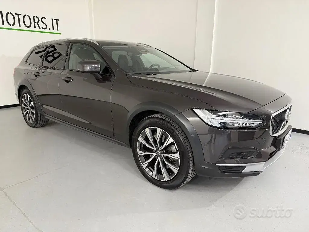 Usata Volvo V90 CC 197 CV (144 kW) 2023 Antracite Station wagon