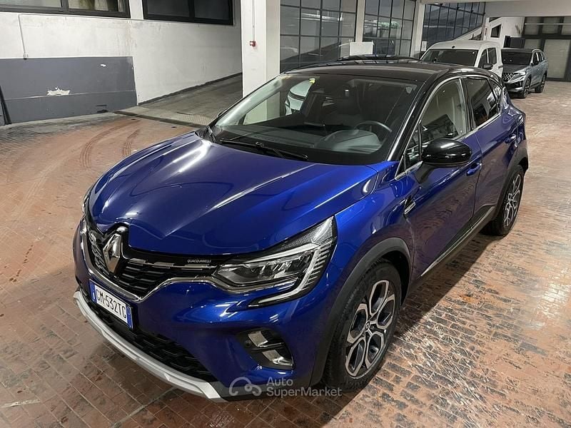 Usata Renault Captur Techno 143 CV (105 kW) 2023 Blu/azzurro SUV