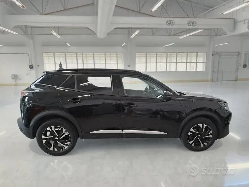 Usata Peugeot 2008 Allure 110 CV (80 kW) 2022 Nero SUV